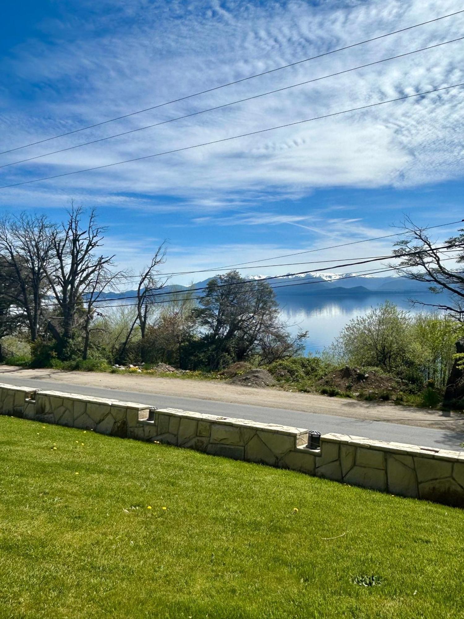 Bahia Paraiso Apart & Suites San Carlos de Bariloche Bagian luar foto