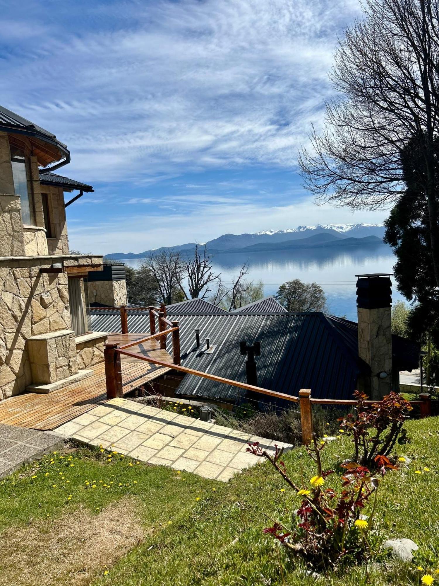 Bahia Paraiso Apart & Suites San Carlos de Bariloche Bagian luar foto