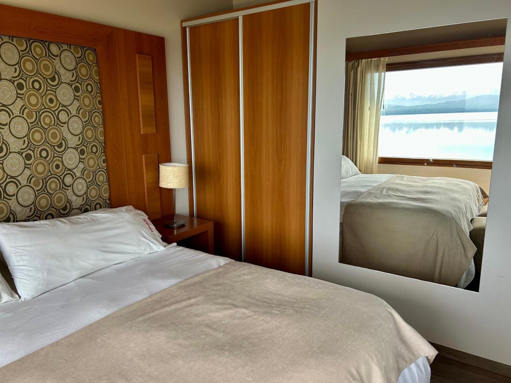 Bahia Paraiso Apart & Suites San Carlos de Bariloche Bagian luar foto
