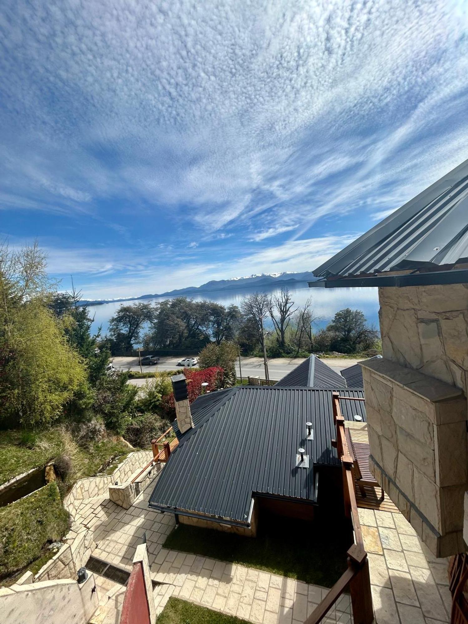 Bahia Paraiso Apart & Suites San Carlos de Bariloche Bagian luar foto