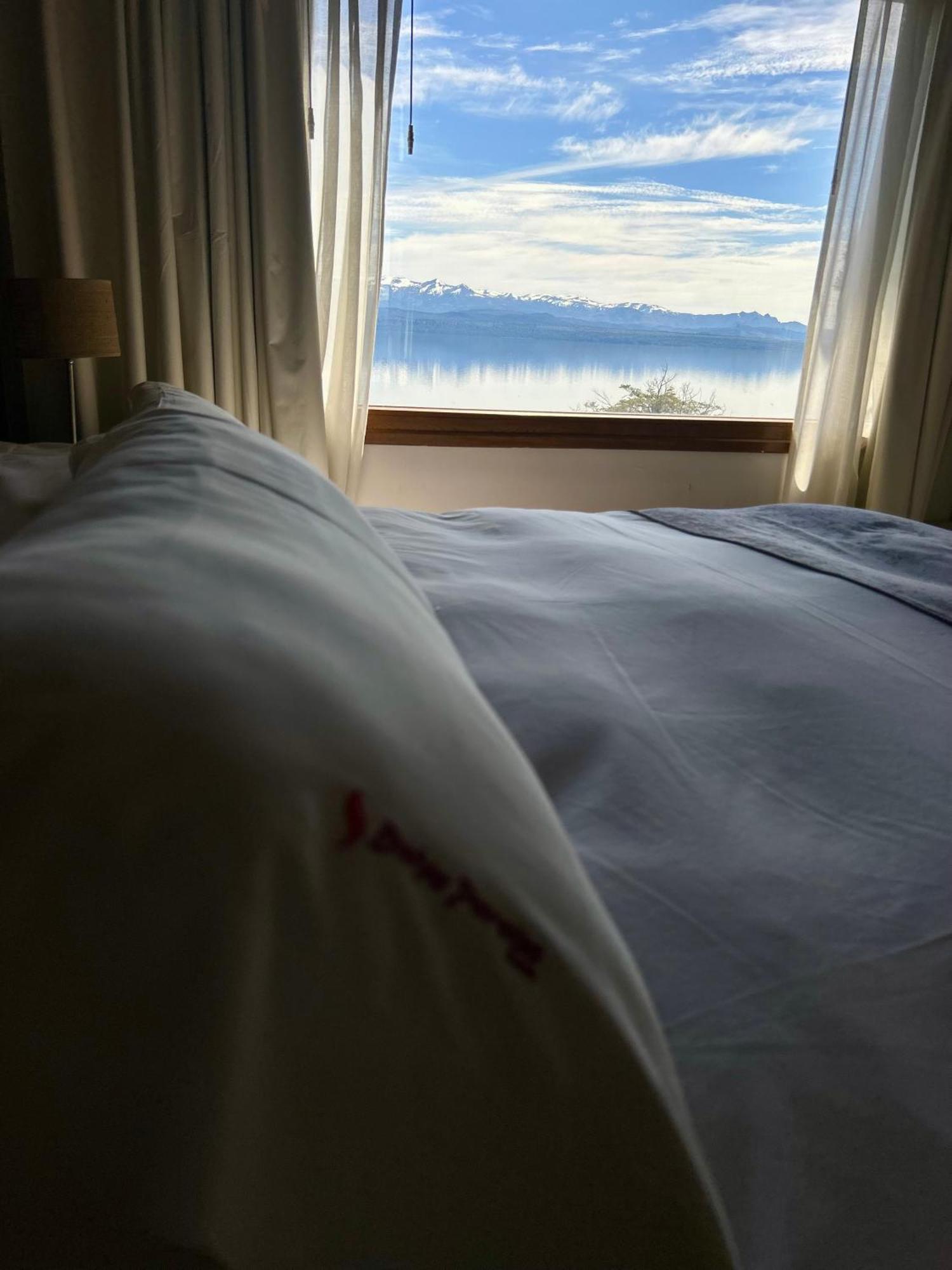 Bahia Paraiso Apart & Suites San Carlos de Bariloche Bagian luar foto