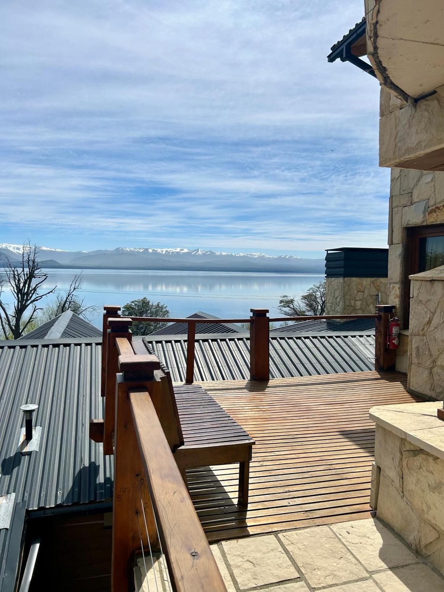 Bahia Paraiso Apart & Suites San Carlos de Bariloche Bagian luar foto