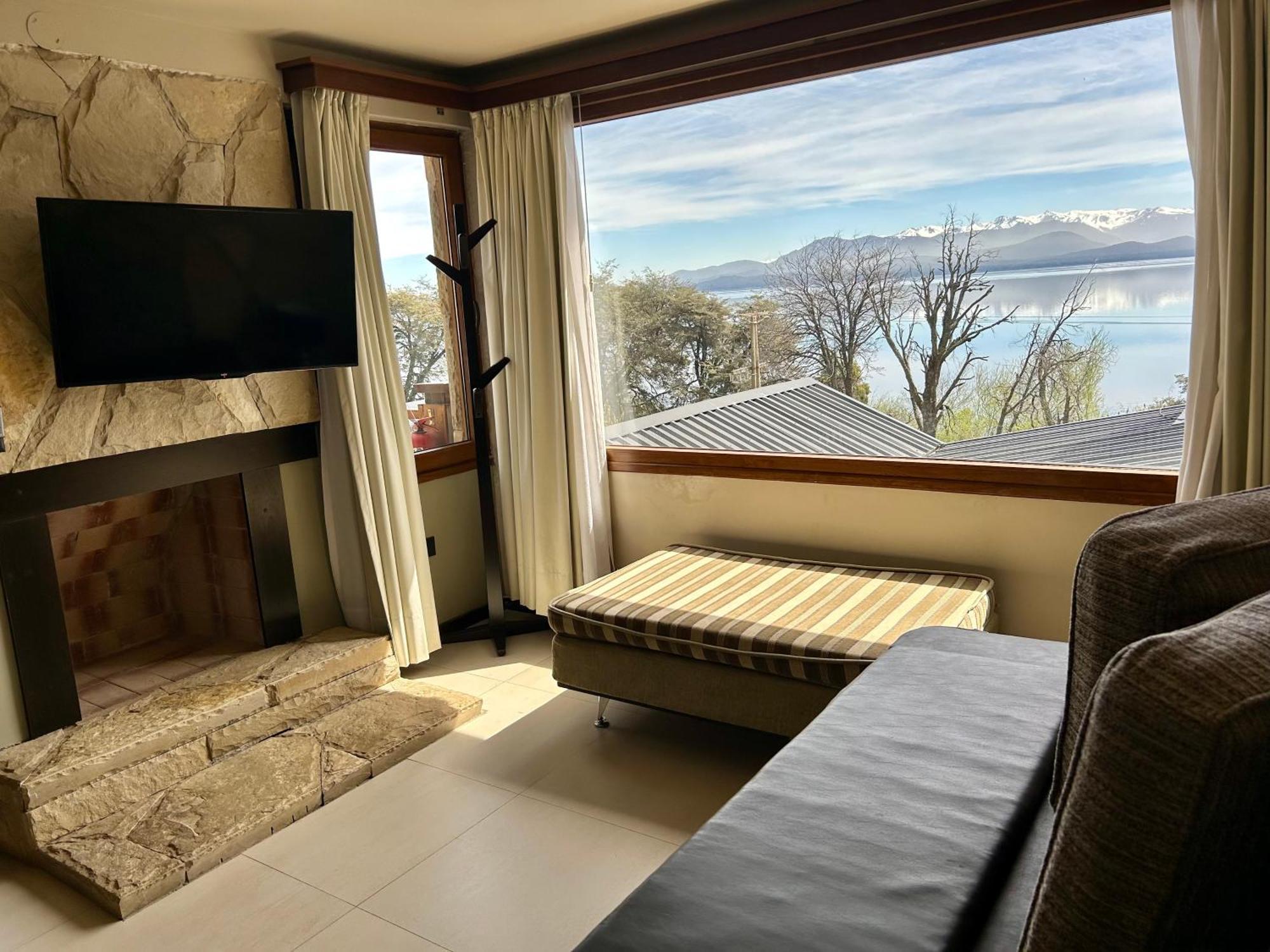 Bahia Paraiso Apart & Suites San Carlos de Bariloche Bagian luar foto