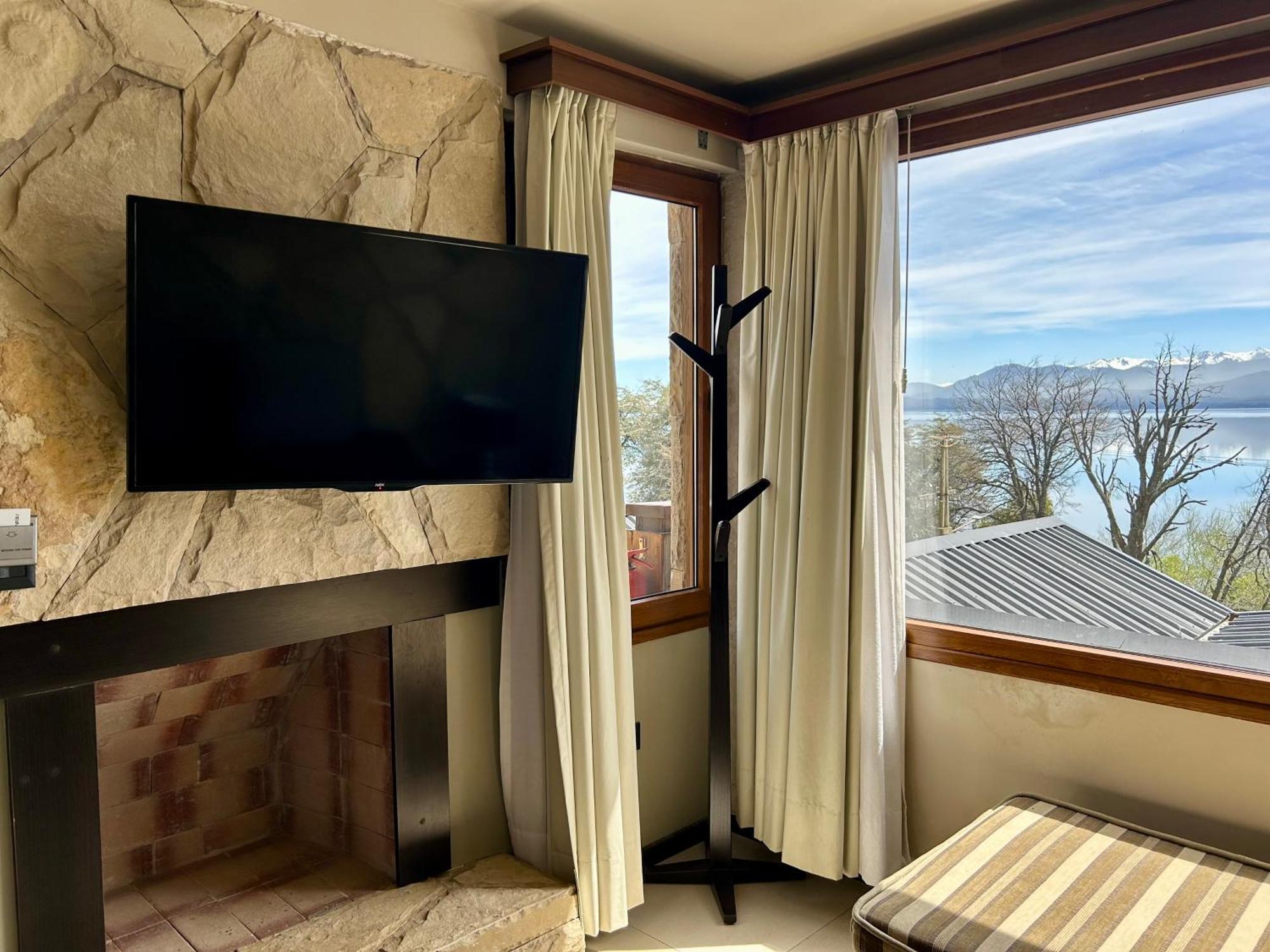 Bahia Paraiso Apart & Suites San Carlos de Bariloche Bagian luar foto