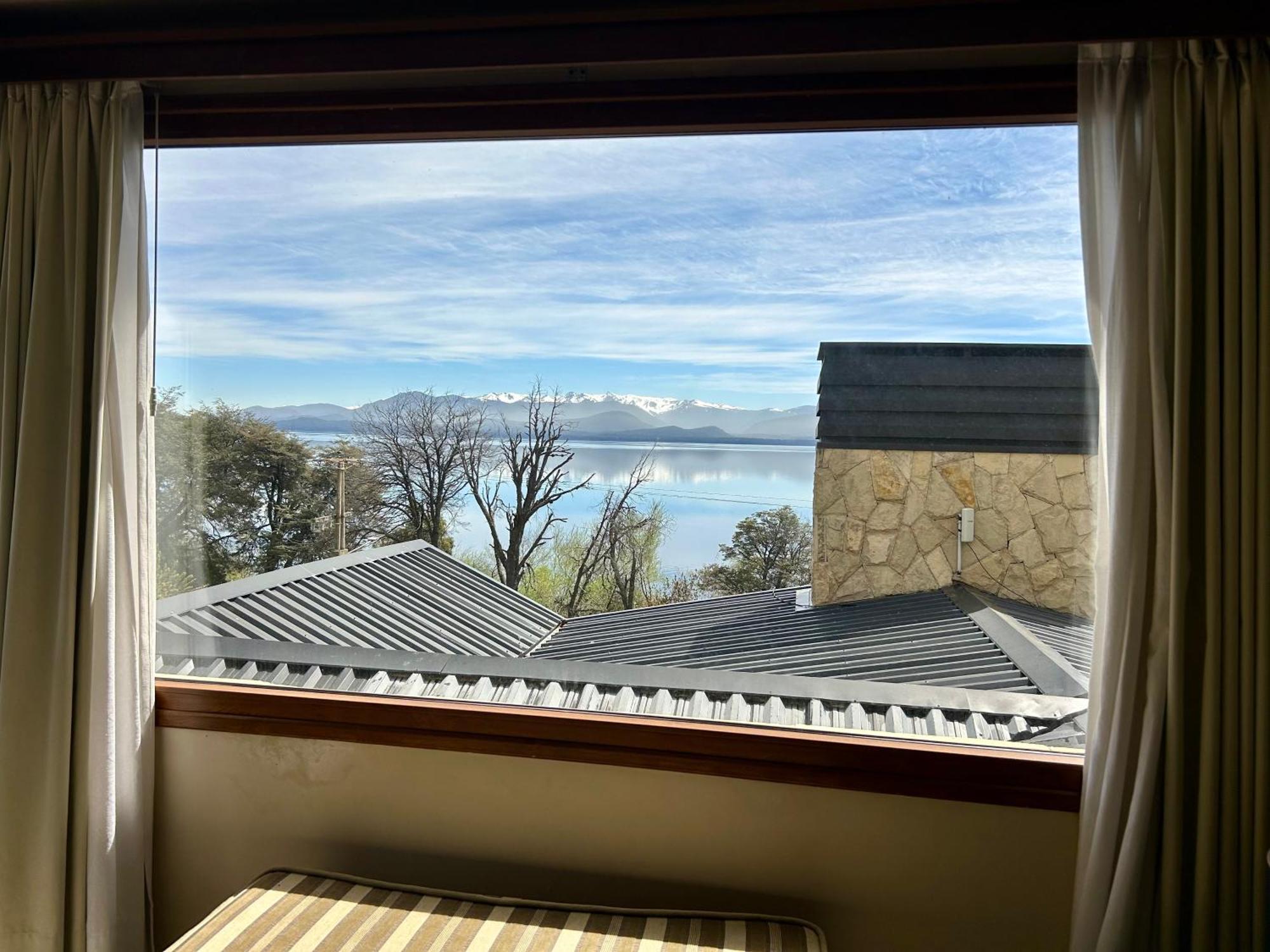 Bahia Paraiso Apart & Suites San Carlos de Bariloche Bagian luar foto